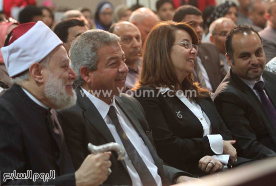  وزير الشباب ووزيرة التضامن والشيخ على جمعة خلال اللقاء  -اليوم السابع -5 -2015